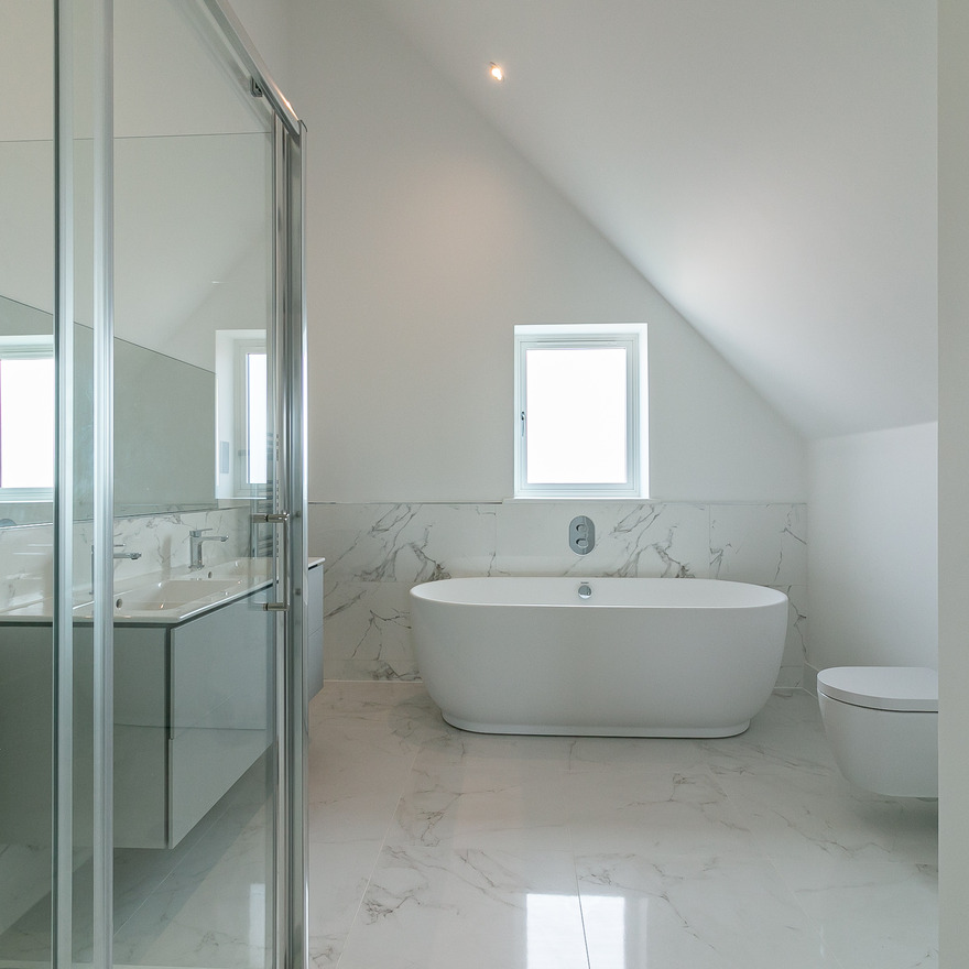 Plot 2 - Master EnSuite